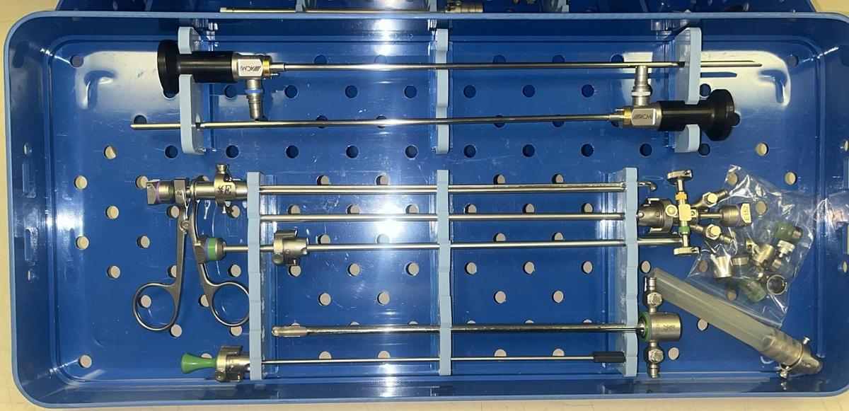 Used ACMI M3-30A Gold & M3-70A Gold autoclavable Set 18PC w/Case-Excellent condition.