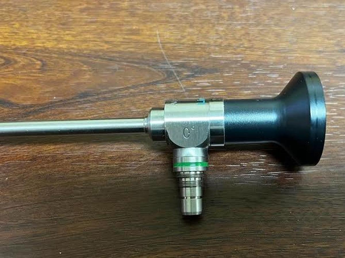 Used Linvatec T5200 5mm x 0° Laparoscope Autoclavable--  excellent working condition