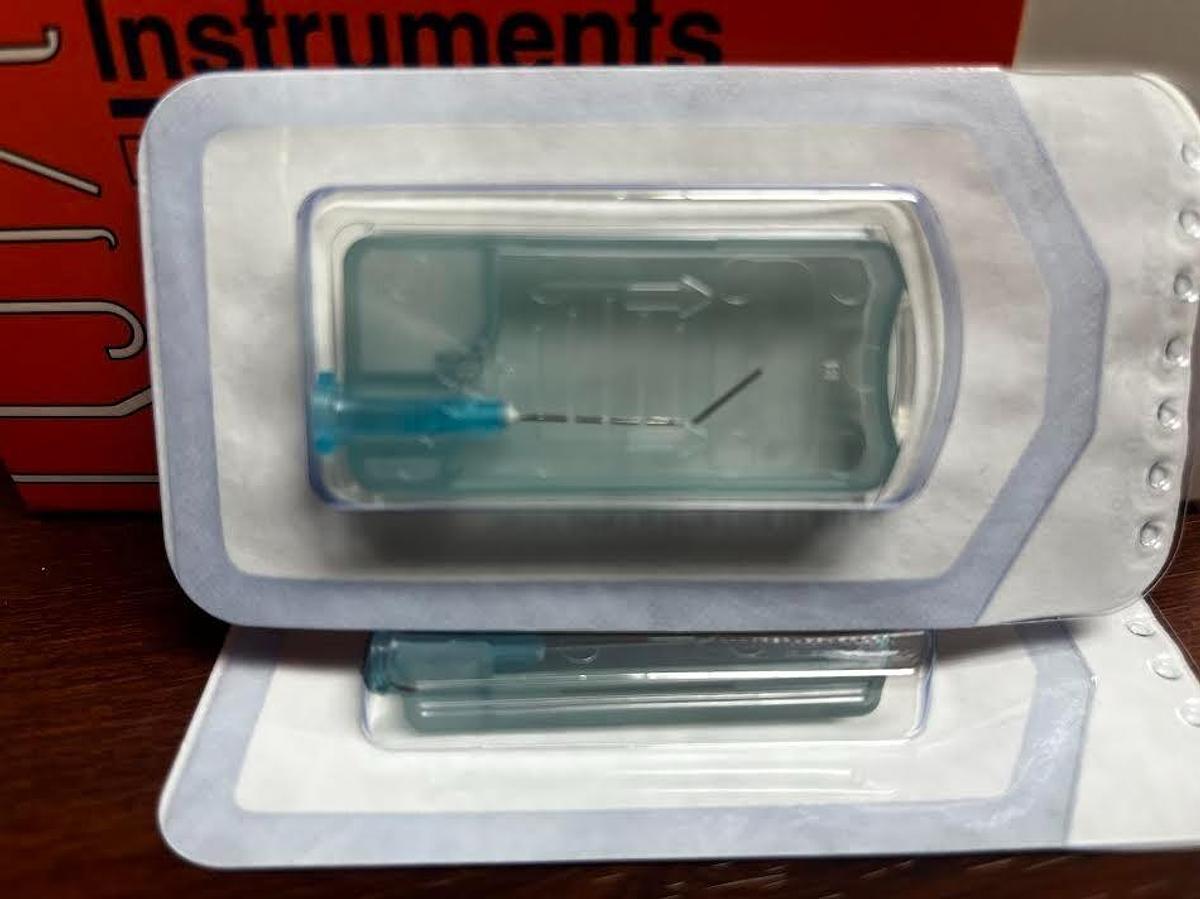 Used Alcon 8065441420 Hydrodissection Cannula 25GA, 8mm Bend ---Box of 6--- NEW