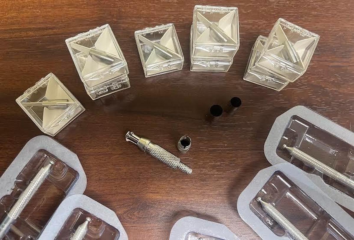 Used Weck Corneal Trephine 16PC Set is in Excellent Working Condition- New and Used