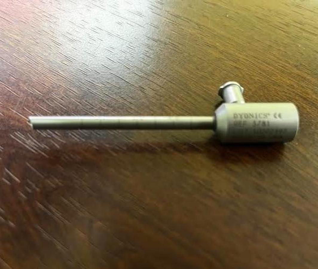 Used Dyonics 3781 Short Cannula with Flow Port--- Excellent Working Condition