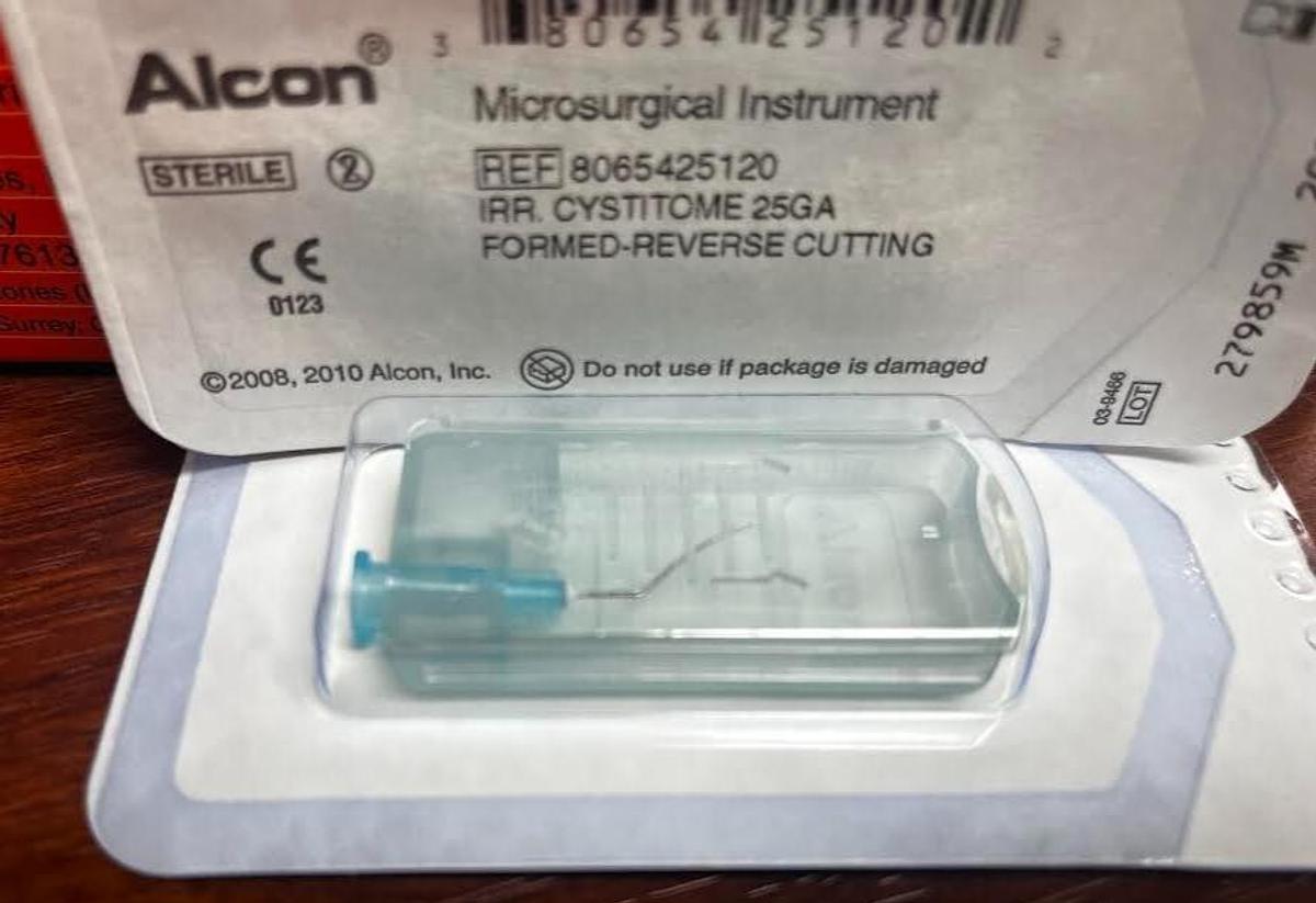 Used Alcon 8065425120-- IRR. Cystotome 25GA Formed-Reverse Cutting---BOX of 8-- NEW