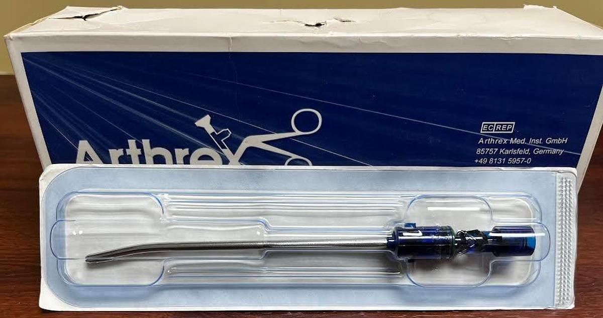 Used Arthrex AR-8400CST Curved, 4.0 mm x 13 cm (5 Pack) --Excellent Working Condition