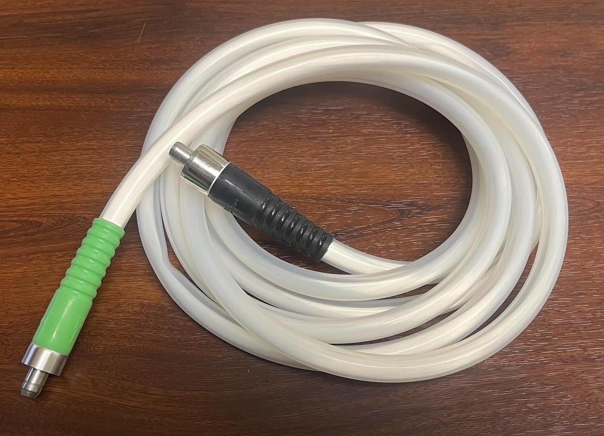 Used Stryker SafeLight 233-050-100 Fiber Optic Light Cable 5mmx10ft Excellent Fibers