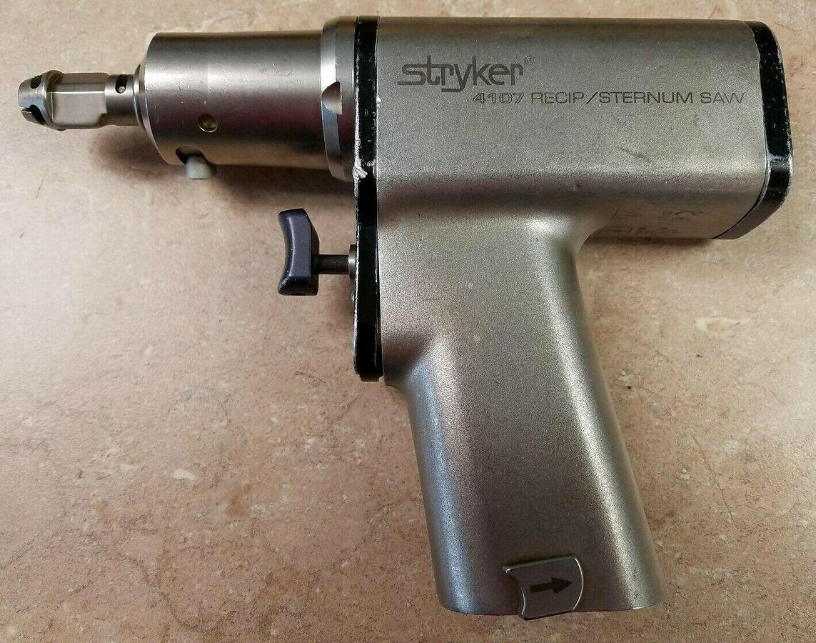 Used Stryker System 4 Recip/Sternum saw model # 4107 in excellent working condition