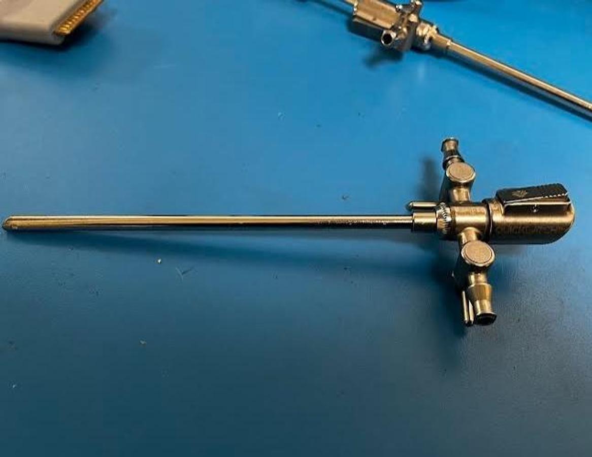 Used Linvatec HD4301 autoclavable 30° 4mm scope w/ConMed IM4121R Camera Set of 5 PC