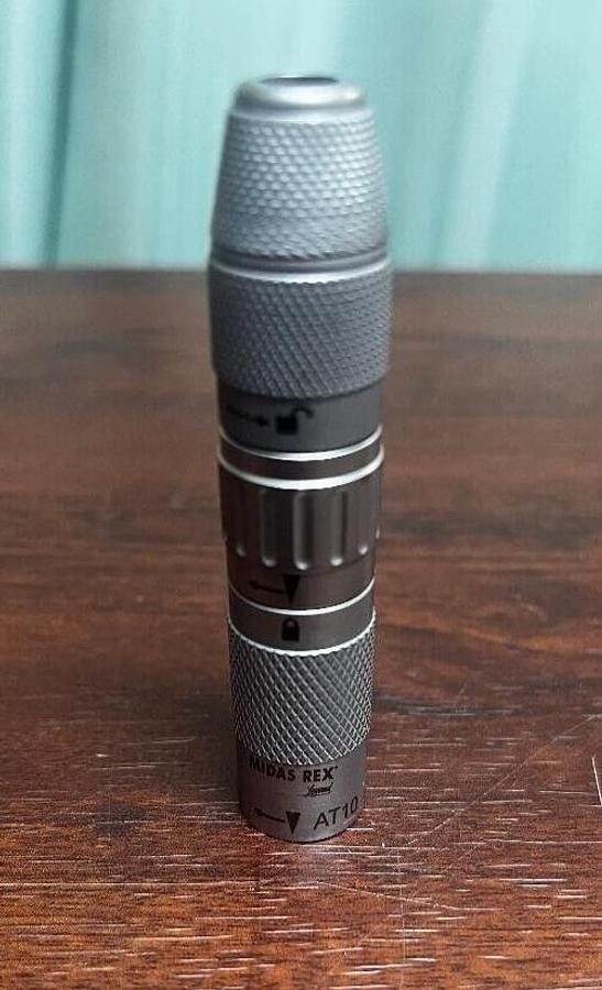 Used Medtronic Midas Rex AT10 Legend Telescoping - in Excellent Working Condition.