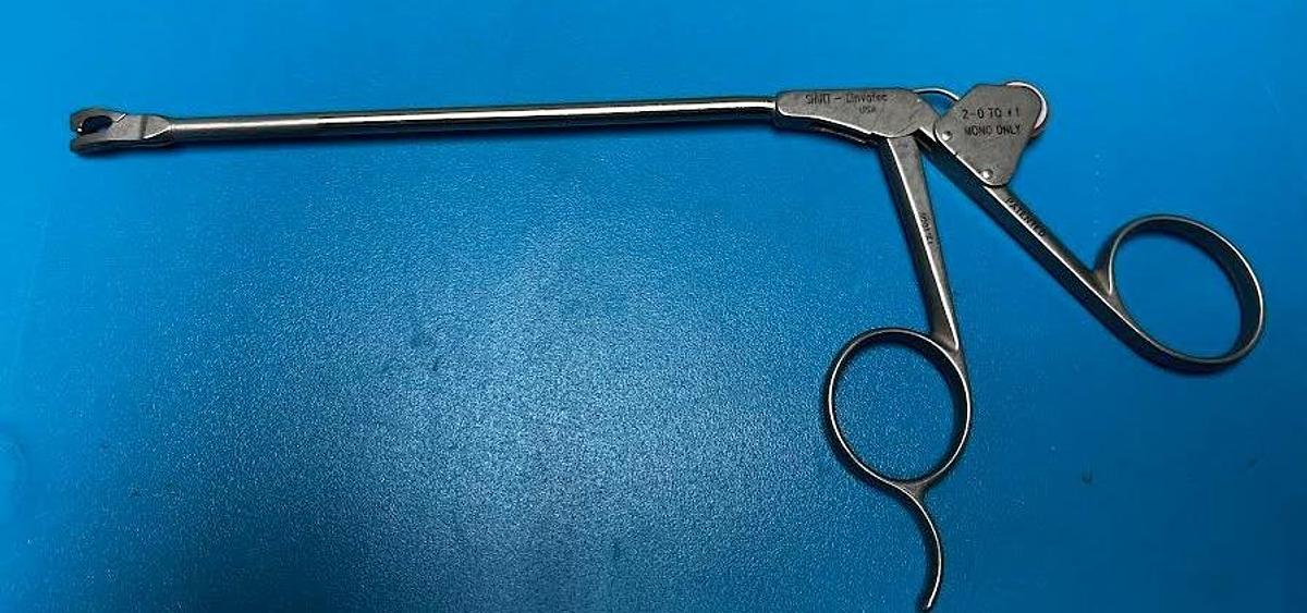 Used Linvatec Shutt 18.1009 4mm Suture Punch, Curved Right with a 90 Day Warranty