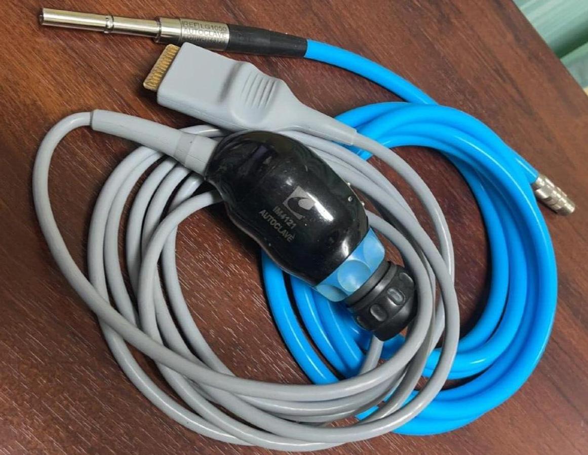 Used ConMed IM4121 Camera Head w/Light Cable LG1050 -excellent working condition