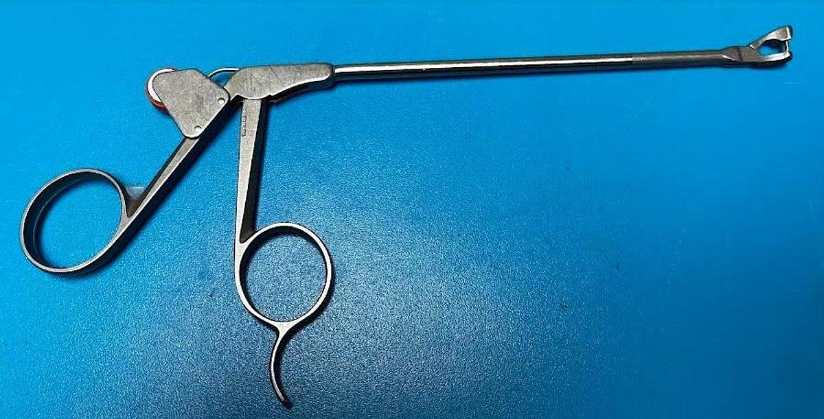 Used Linvatec Shutt 18.10013 Suture Punch, Curved Right with a 90 Day Warranty