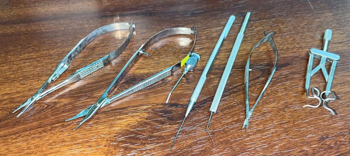 Used Assortment of Eye Instruments 12 PC Set w/Case (Storz & Rhein)