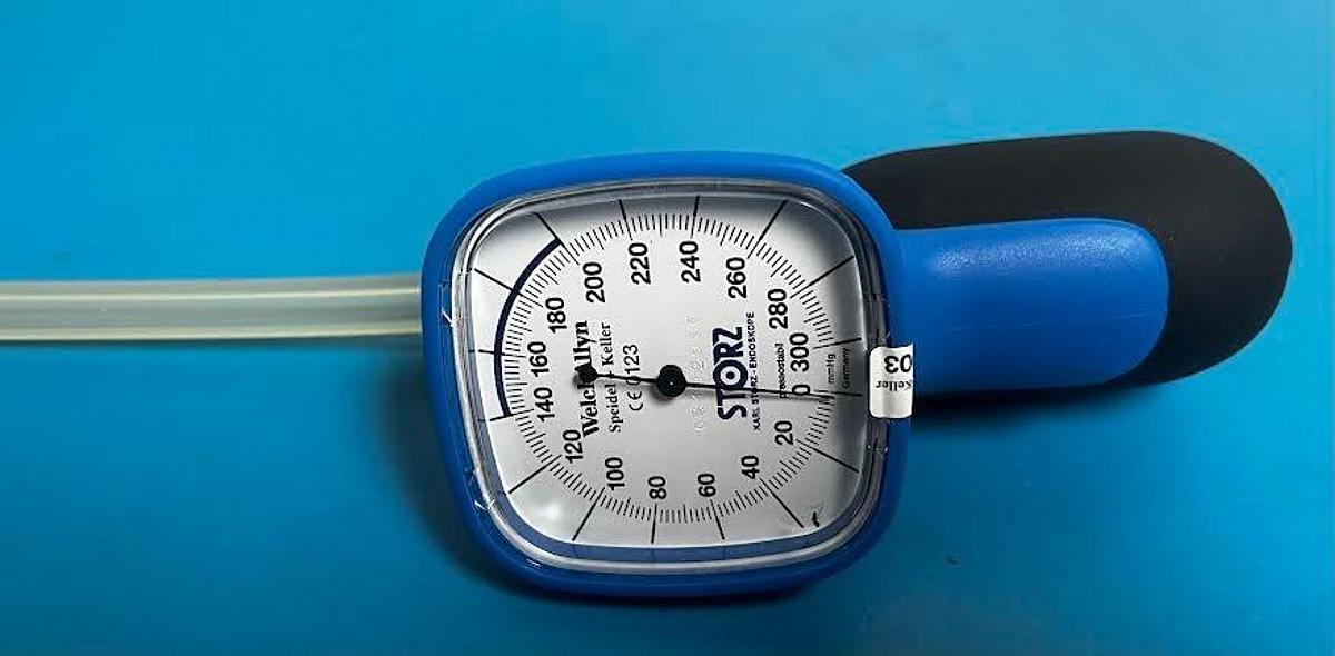 Used Storz Portable Handheld Pump Leak Tester 13242XL- In Excellent working Condition