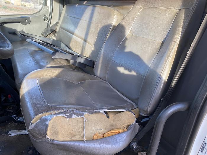 Used 2005 Freightliner Cab chassis