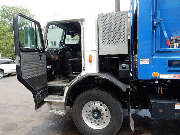 Used 2013 Peterbilt 320- Stock #: 8691