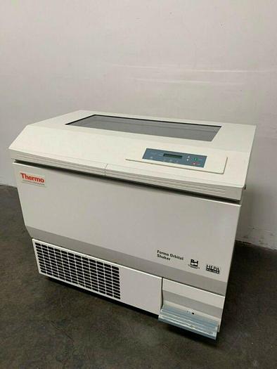 Used Thermo Scientific 480 Refrigerated Incubator / Shaker w/ Hepa Filter 120V