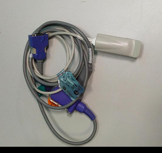 Gebraucht GE DINAMAP ProCare Auscultatory Patientenmonitor auf Trolly