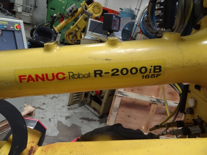 Used FANUC R2000iB/165F 6 AXIS CNC ROBOT