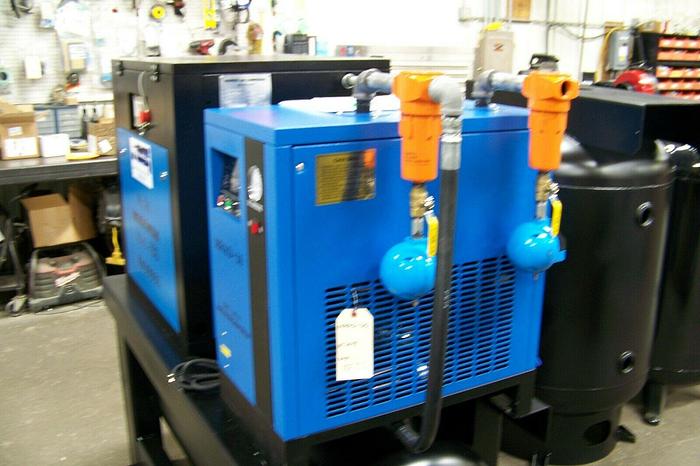 Air-Max 15hp. (NEW) Industrial Rotary Screw Compressor W/dryer/filters/120 tank
