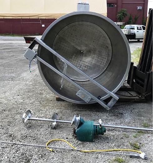 1974 Will-Flow Tank Corp. Steel Mixing Tank