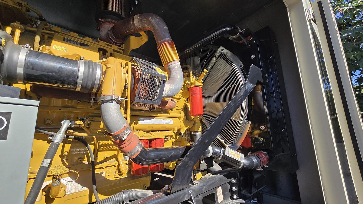 Used 2016 Caterpillar C32 1000kW Tier 2 Diesel Generator Set - LOW HOURS!