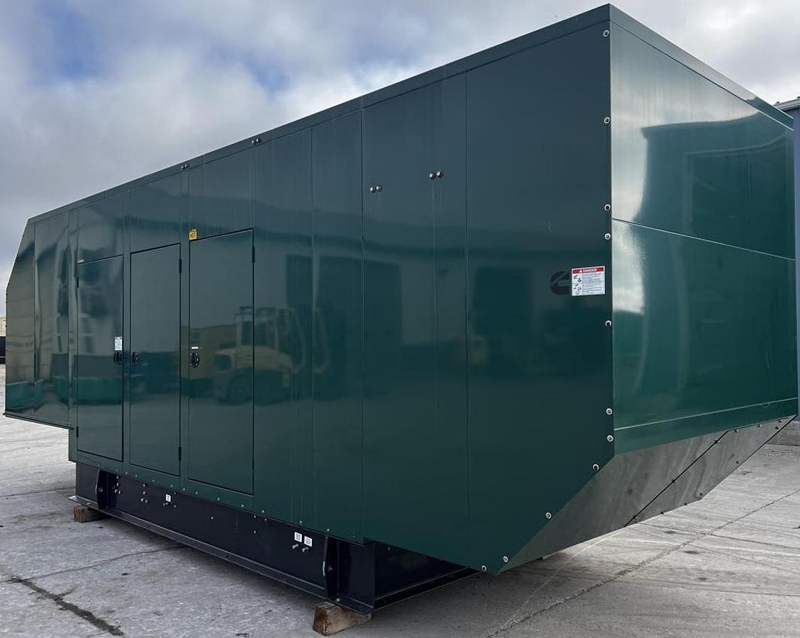 Used 2017 Cummins 500kW Natural Gas Generator Set