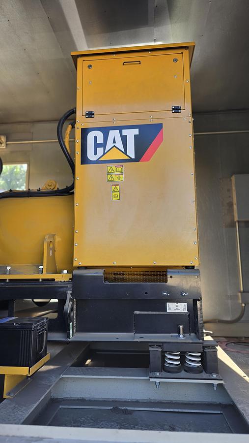 Used 2016 Caterpillar C32 1000kW Tier 2 Diesel Generator Set - LOW HOURS!