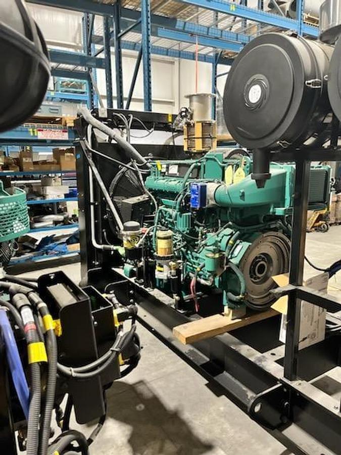 Used 2019 Volvo Penta TWD1673GE Tier 4 Final 938HP Diesel Engines (2 Available)