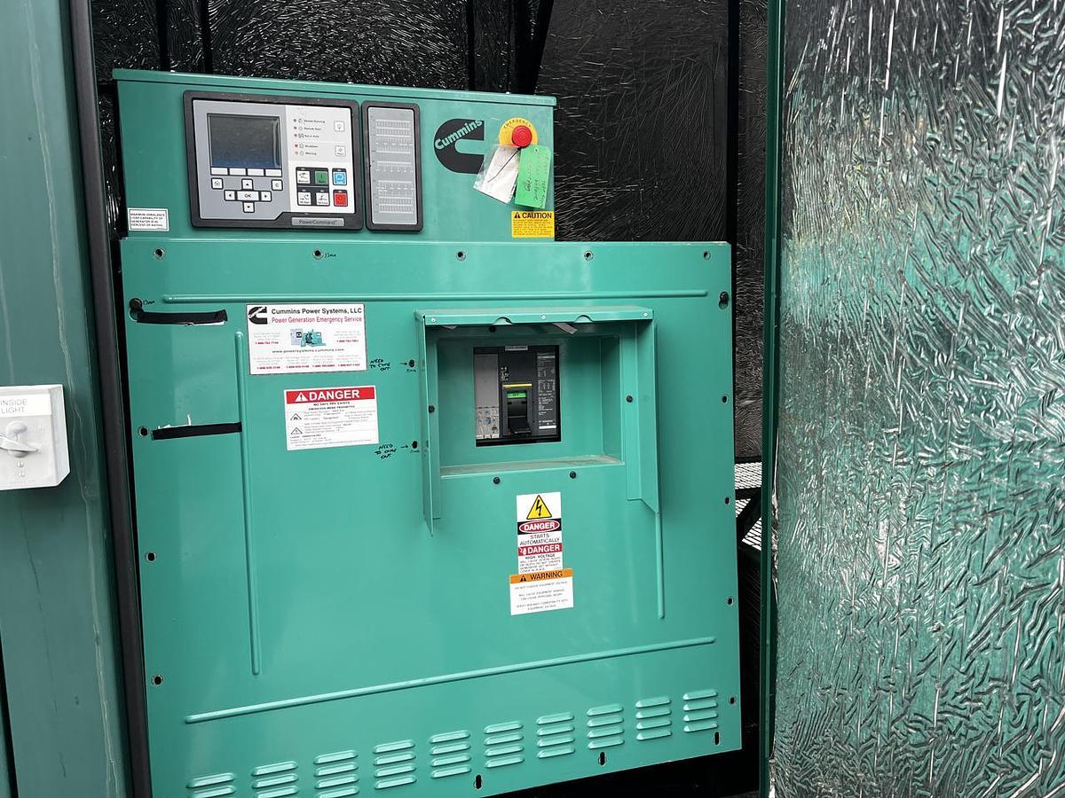 Used 2017 Cummins 500kW Natural Gas Generator Set