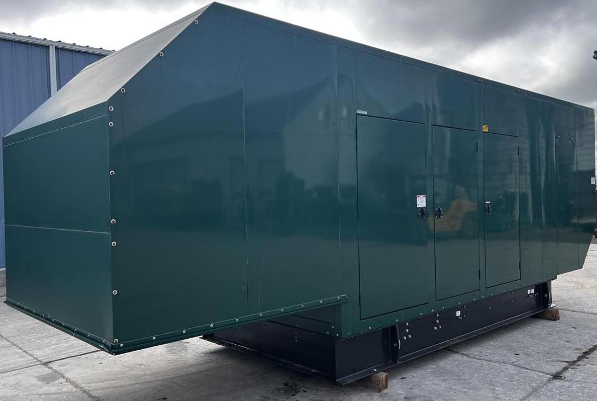 Used 2017 Cummins 500kW Natural Gas Generator Set