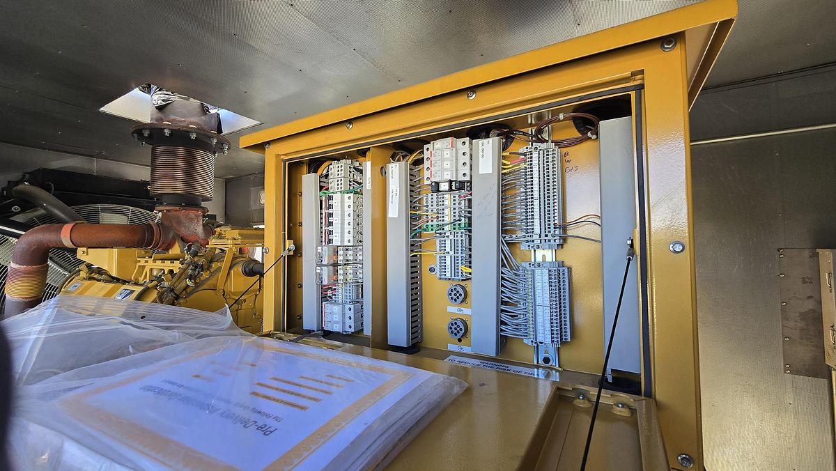 Used 2016 Caterpillar C32 1000kW Tier 2 Diesel Generator Set - LOW HOURS!