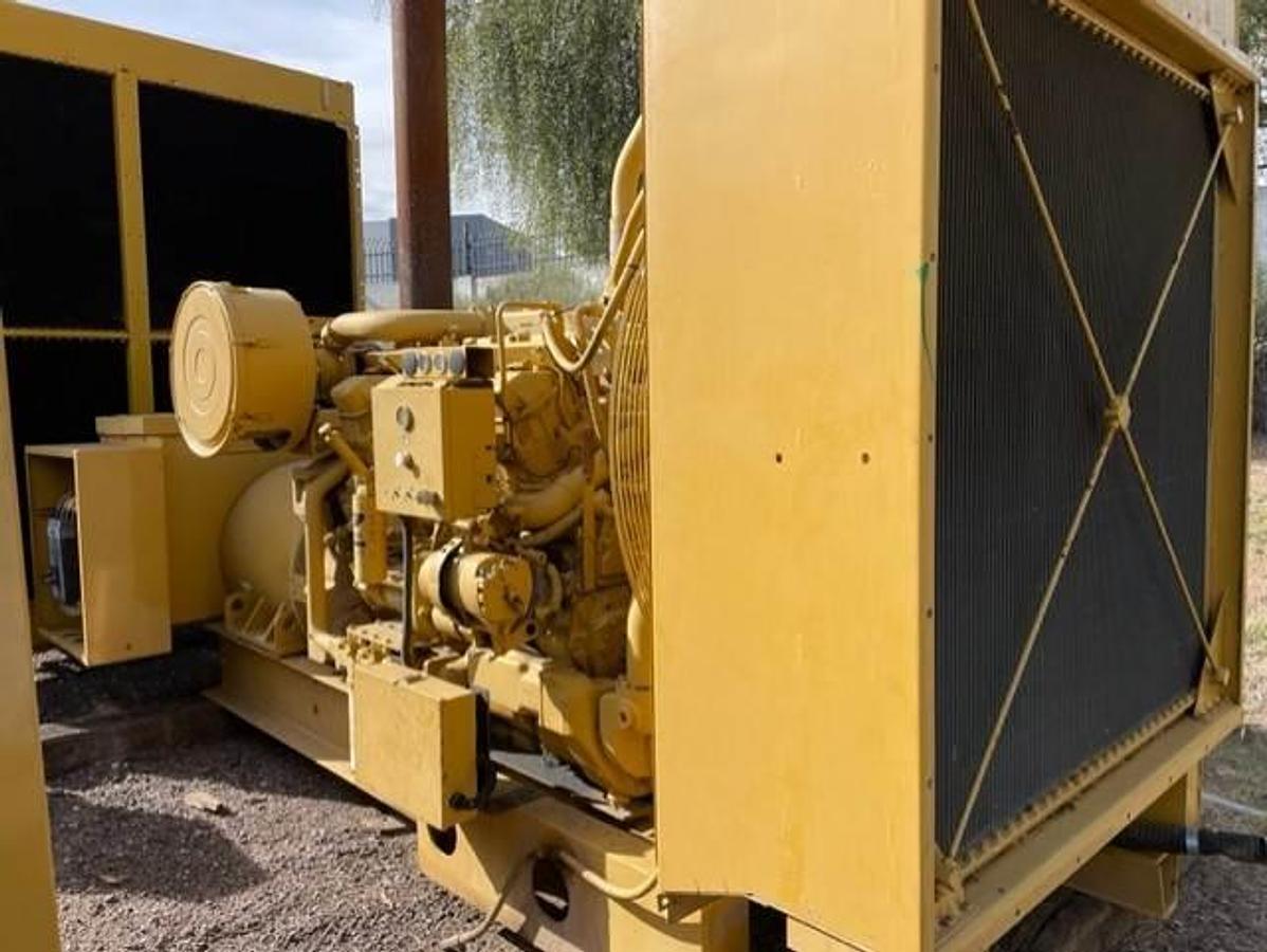 Used CATERPILLAR 3508 750kW Diesel Generator Set