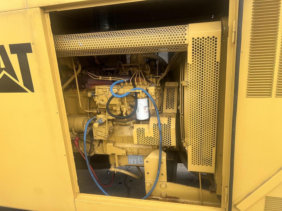 Used 2000 CAT 3306 250kW Diesel Generator