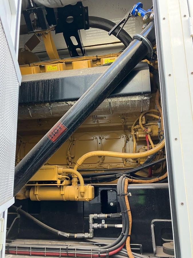 Used 2022 CATERPILLAR G3520