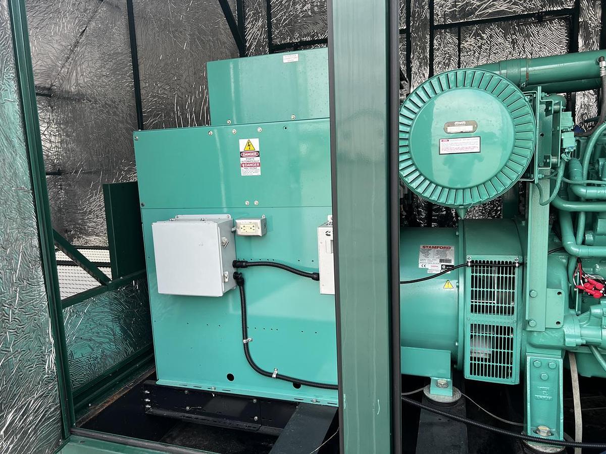 Used 2017 Cummins 500kW Natural Gas Generator Set