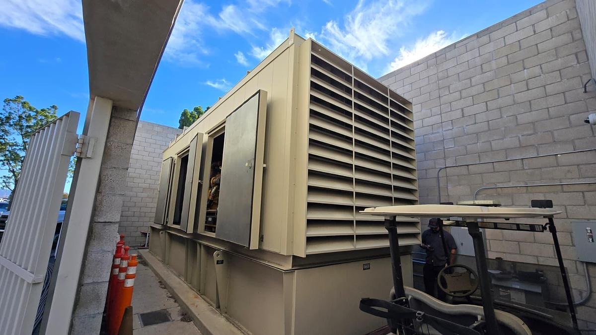 Used 2016 Caterpillar C32 1000kW Tier 2 Diesel Generator Set - LOW HOURS!