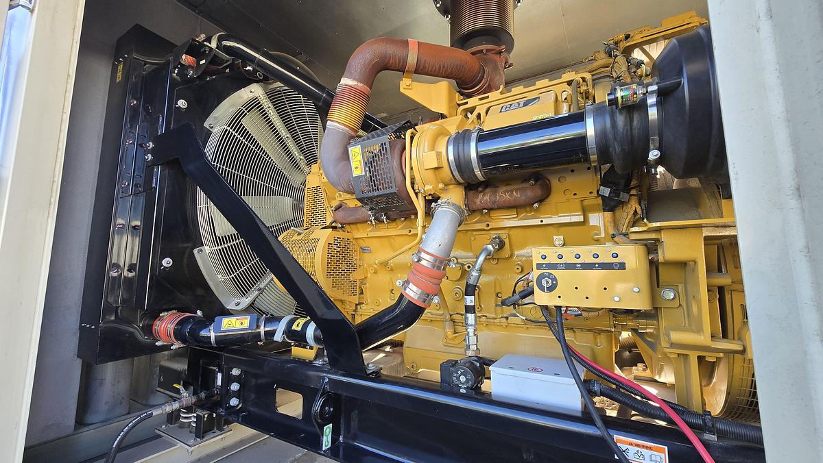 Used 2016 Caterpillar C32 1000kW Tier 2 Diesel Generator Set - LOW HOURS!