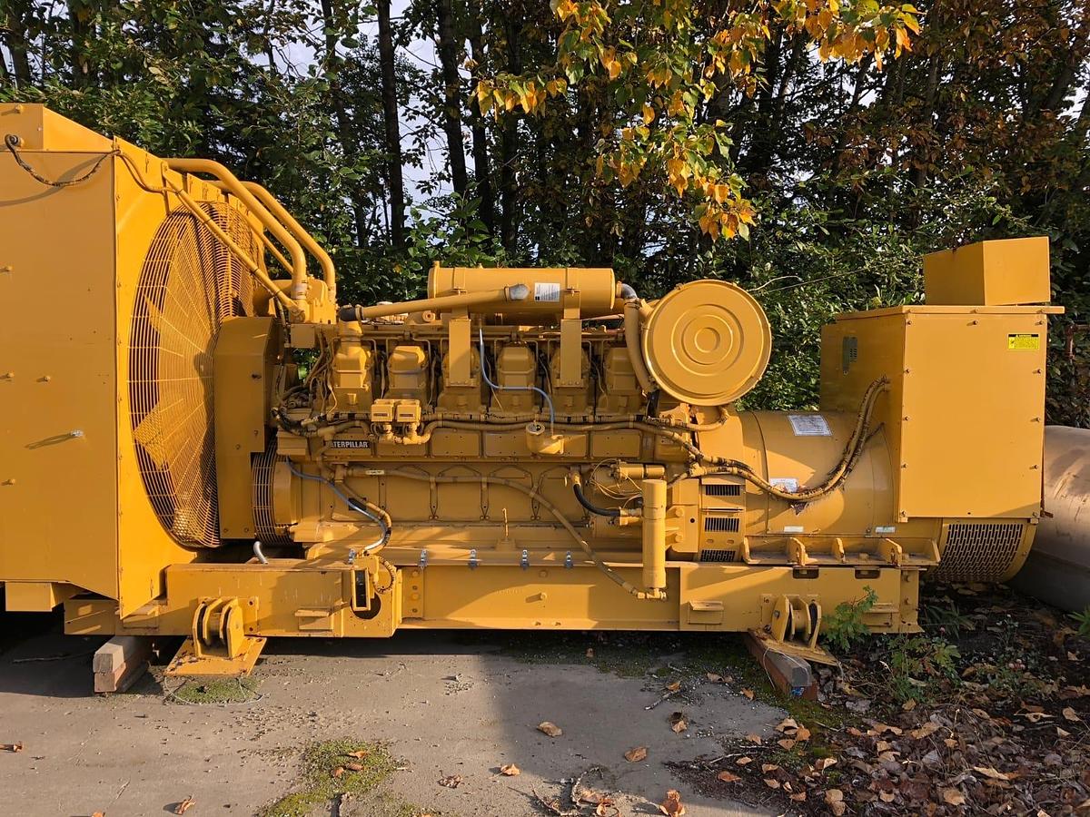 Used 1995 Caterpillar 3512 1000kW Diesel Generator Sets - 3 Available