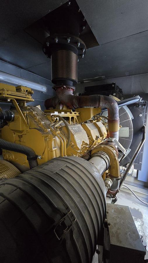 Used 2016 Caterpillar C32 1000kW Tier 2 Diesel Generator Set - LOW HOURS