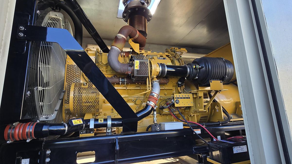 Used 2016 Caterpillar C32 1000kW Tier 2 Diesel Generator Set - LOW HOURS!