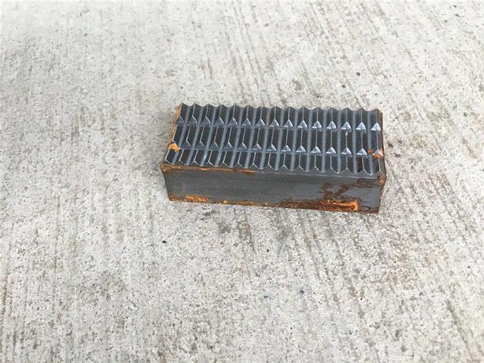 Used Varco NOV Mission Rotary Slip Insert 4-1/2 - 4 Custom Die & Insert