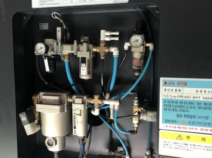 Used 2014 DOOSAN Mynx 5400 CNC Vertical Machining Center