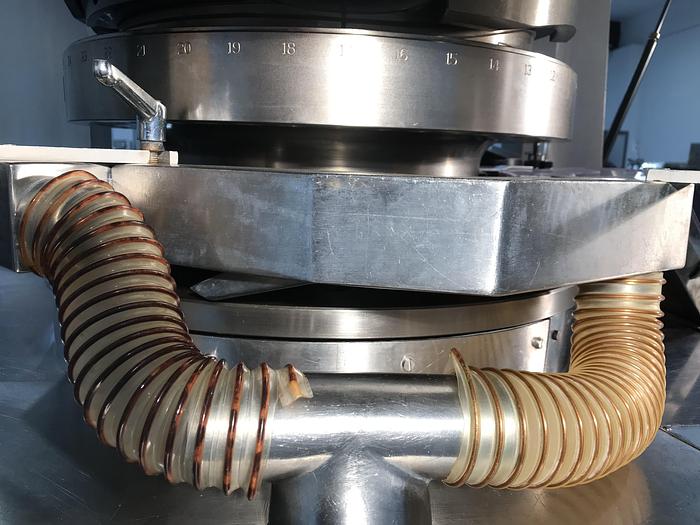 Used Fette P2000 Tablet Press