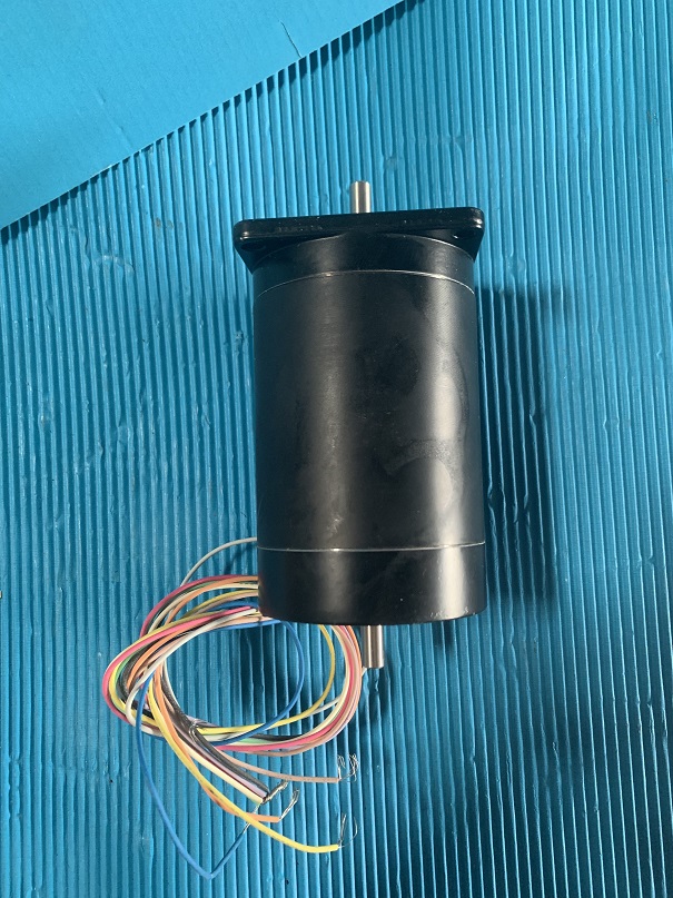 Used oriental motor vexta stepping motor 5 phase ph569-B
