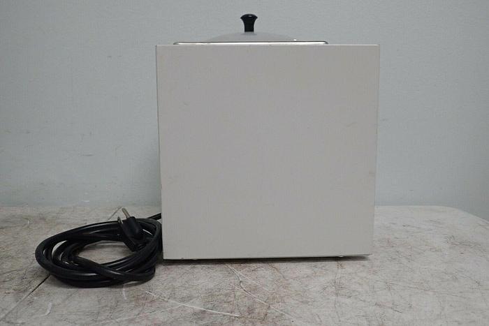 Used Thermo Fisher Scientific Model 2829 2.5L Precision Water Bath 51221046