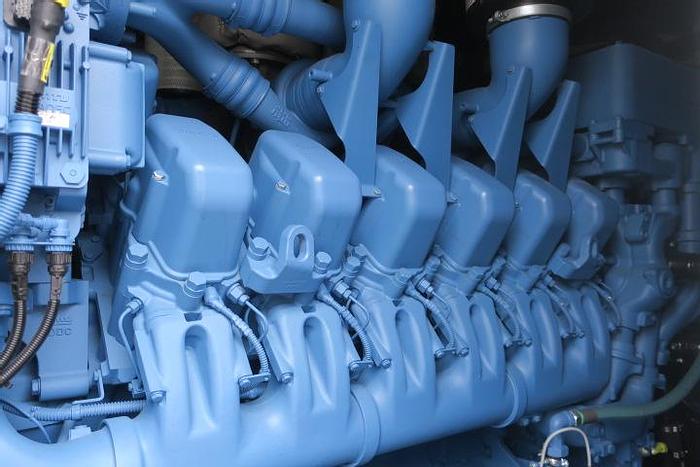 Usato 2011 MTU 12V4000 - 1650 KVA