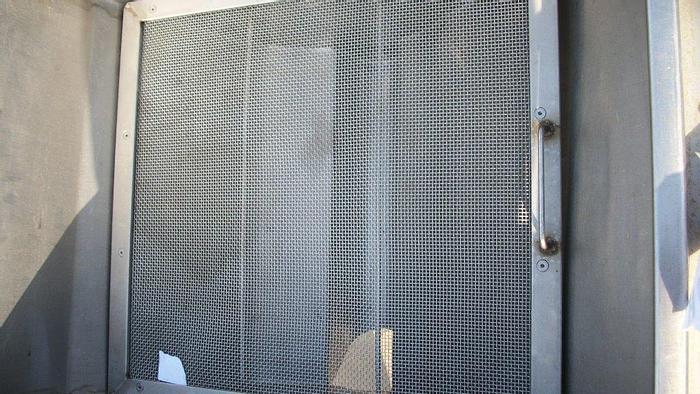 Used Screen, Vibratory, 32" x 17" x 17", 1/2 Hp, Custom #S741358