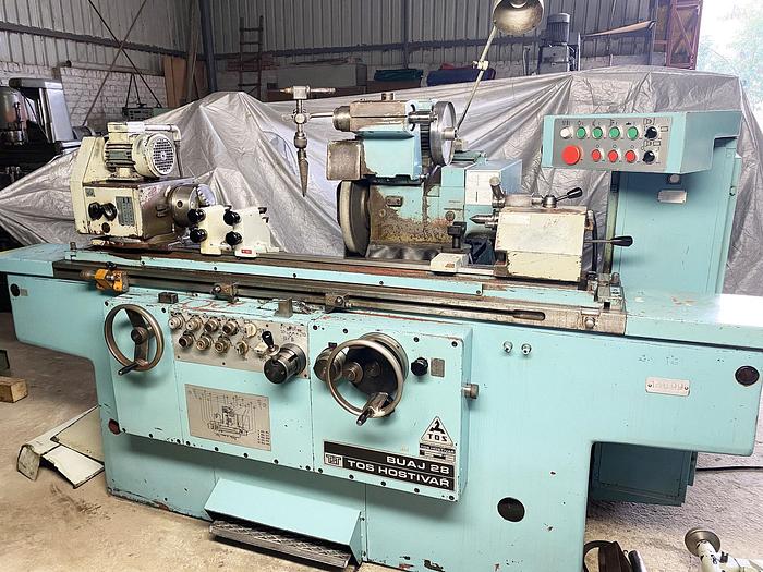 Used TOS BUAJ 28/1000 Cylindrical Grinder Machine