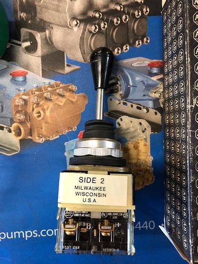 2-Way Maintain Toggle Switch - 800T-T2MB21