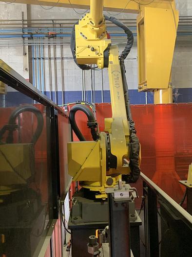 Used 2018 Lincoln/Wolf Robotics Fanuc Robotic Welding Cell FHS-B2B