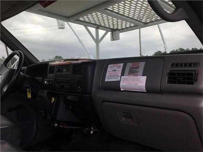 Used 2005 FORD F750 SD